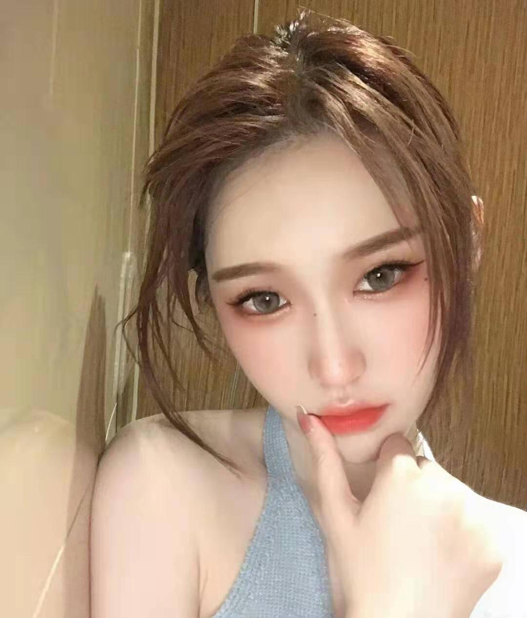 高兴了会一直叫爸爸，水很多